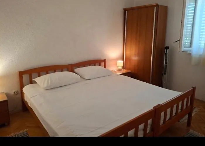 Maja Apartment *